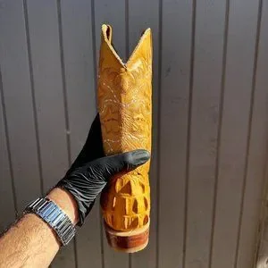 Carreta | Shoes | 75 Crocodile Tail Boot With Butter Detail  display picture 2